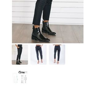 Zyia Black Everywhere pants.